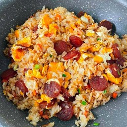 ข้าวผัดไข่กุนเชียง