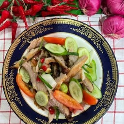 เพลินรมย์  ครัวพันท้าย ( Pernrom )