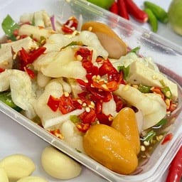 ยำเล็บมือนาง+หมูยอ+ไส้กรอก