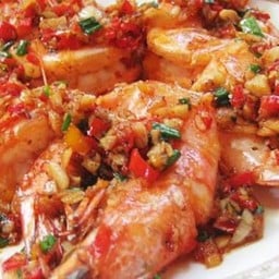 กุ้งคั่วพริกเกลือราดข้าว