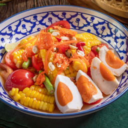 ตำข้าวโพดไข่เค็ม
