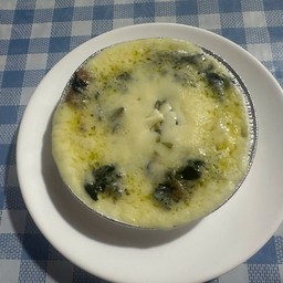 ผักโขมอบชีส