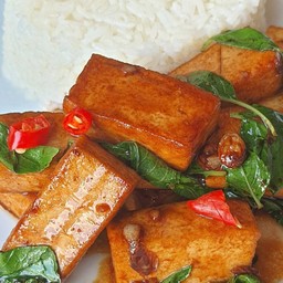 Tofu Chilli Basil Rice ข้าวกะเพราเต้าหู้