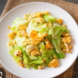 กะหล่ำปลีผัดน้ำปลา