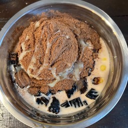 เฉาก๊วย นมสด ภูเขาไฟ(เย็น)