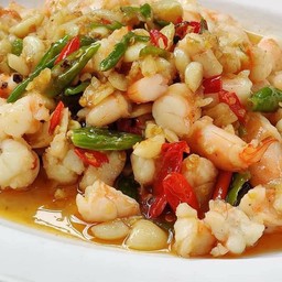 กุ้งแชบ๊วยผัดพริกขี้หนูสด