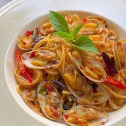 สปาผัดพริกเผาหอยลาย