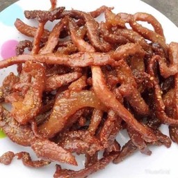 หมูแดดเดียวทอด ( 4 ชิ้น )