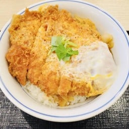 ข้าวหน้าหมูทอดคัสสึกด้ง