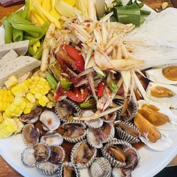 ตำถาดหอยแครง