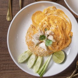 ข้าวผัดไข่ข้นปูก้อน