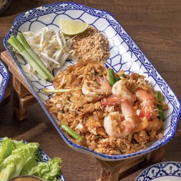 ผัดไทกุ้งสด