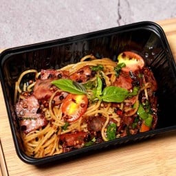 ยำแซ่บแฟ่ด