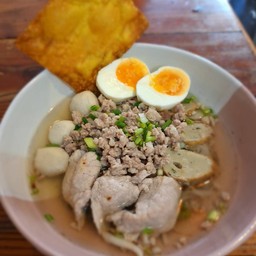 ก๋วยเตี๋ยวน้ำใส