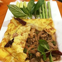 ไข่เจียวห่อลาบ