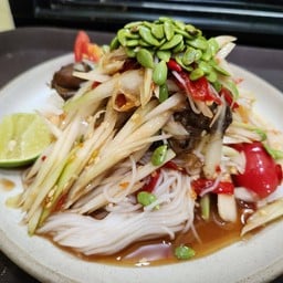 ตำซั่วปูดำ