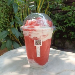 สตรอเบอรี่สดปั่น+โยเกิร์ต