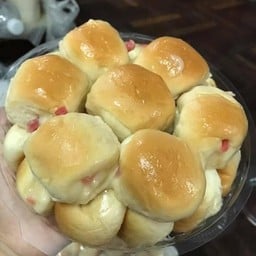 ไส้กรอกจัมโบ้ย่าง & หมูย่อไก่ยอแท่งยาว