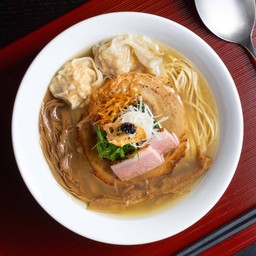 อูมิชิโอะพิเศษท็อปปิ้ง