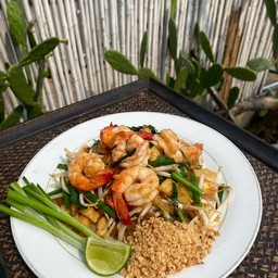 ผัดไทกุ้งสด