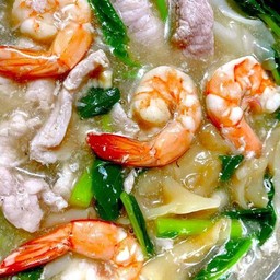 ราดหน้าทะเล