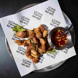 หมูกรอบ LTNS (หมูสามชั้นทอดน้ำปลา)