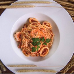 สปาเก็ตตี้ซอสมะเขือเทศ