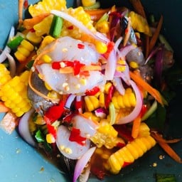 ยำข้าวโพดกุ้งสด