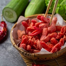 ลูกชิ้นแดงทอด