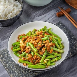 ถั่วแขกผัดพริกหมูสับ