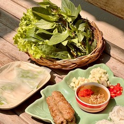 แหนมเนือง