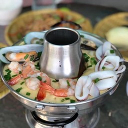 ไข่ตุ๋นหม้อไฟทะเล