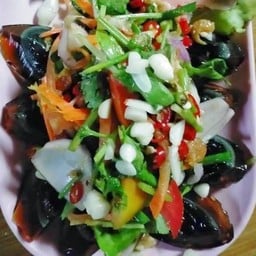 ยำไข่เยี่ยวม้า