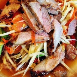 ตำคอหมูย่างปูปลาร้า