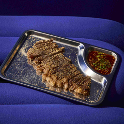 เนื้อย่างไทยวากิวข้าวคั่ว