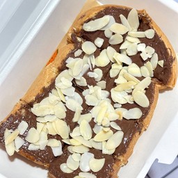 ปังปิ้ง นูเทลล่า อัลมอนด์