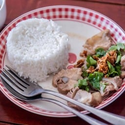 ข้าวหน้าหมูตุ๋น