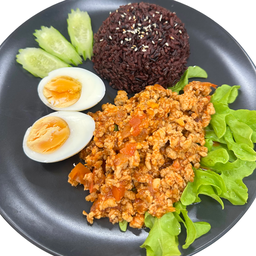 ข้าวน้ำพริกอ่อง อกไก่ + ไข่ต้ม 1 ฟอง