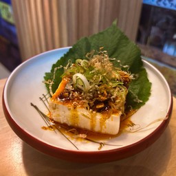 เต้าหู้เย็นซอสรายุ