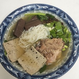 ก๋วยจั๊บญวนป้าอ้วน