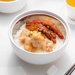 ข้าวขาไก่นึ่งกับซี่โครงหมู