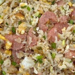 ข้าวผัดแหนม