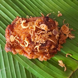 BT HOUSE ไก่ทอดหาดใหญ่ และของทอดอร่อยมากมาย อินทามระ 12-14