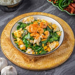 ใบเหลียงผัดไข่กุ้งแห้ง