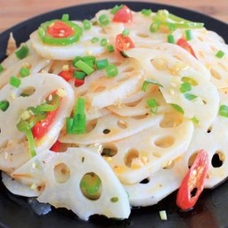 ยำรากบัว