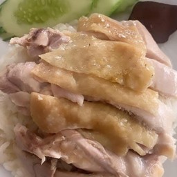 ข้าวมันไก่ต้ม