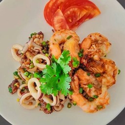 กุ้งหมึกพริกเกลือ