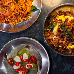 มาม่าต้มยำกุ้งผัดแห้ง 