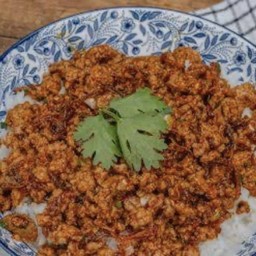 ผัดพริกแกง (ราดข้าว)