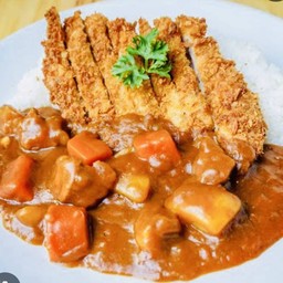 ข้าวหน้า แกงกะหรี่ หมูทอดทงคัตสึ